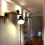 Stilvolle Mit Balkon & Parkplatz Apartment