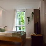 Stilvolle Mit Balkon&parkplatz * Rostock